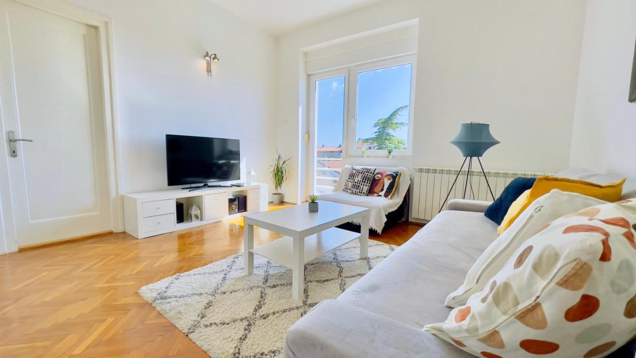 קראליביצה Apartment Reful מראה חיצוני תמונה